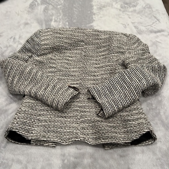 H&M jacket - Picture 8 of 8